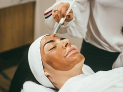 Mencoba Treatment Laser Rejuve Sampai Peeling Retinol, Begini Hasil Akhirnya