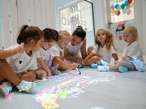 Intip Penitipan Anak di Dubai, Gunakan AI Pantau Perkembangan Anak