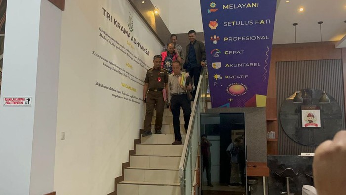 koruptor diamankan kejati jatim