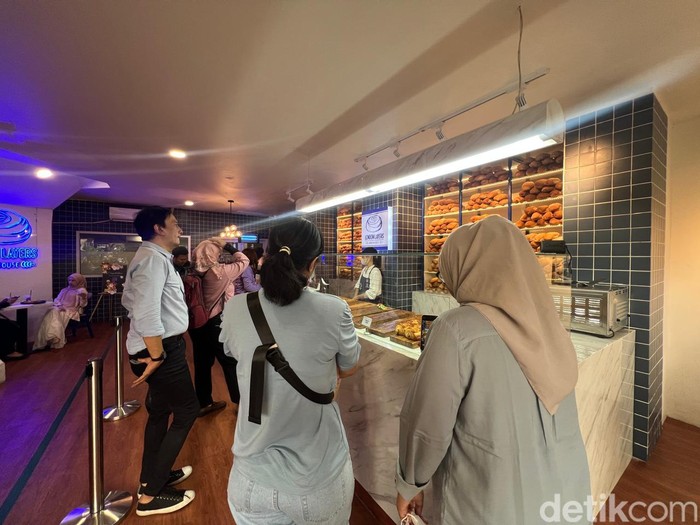 Pastry Topping Buah Segar di Bakery Blok M Ini Lagi Ramai Diantre Pastry Topping Buah Segar di Bakery Blok M Ini Lagi Ramai Diantre
