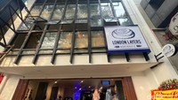 Jangan terkejut ketika datang ke blok M dan menemukan bakery yang ramai diantre pelanggan. Bakery itu namanya London Layers yang menawarkan berbagai jenis pastry lezat. Foto: Detikcom / Atiqa Rana