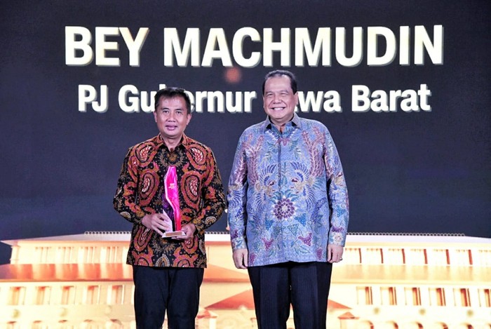 Pemprov Jawa Barat Raih Penghargaan
