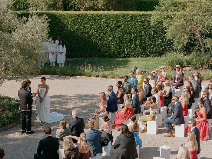 Penampakan venue pernikahan Charlie Puth dan Brooke Sansone/Norman & Blake via Instagram @puthbrooke Penampakan venue pernikahan Charlie Puth dan Brooke Sansone.