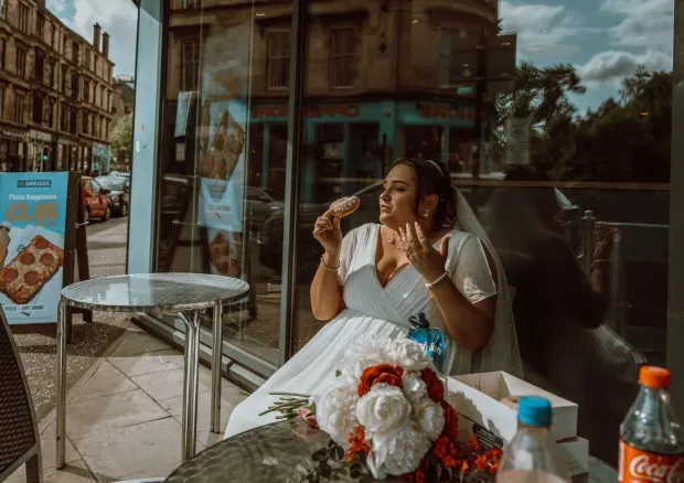 Pengantin Rayakan Pernikahan di Supermarket