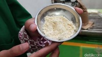 Fatih menyebut dalam satu bulan, satu pabrik HPI dapat menghasilkan 30 ton bubuk. Bubuk inilah yang dapat digunakan untuk berbagai macam produk makanan dan minuman, seperti susu ikan, kue, cilok ikan, hingga donat ikan.