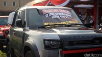 Selain itu, Bareskrim Polri menyita uang tunai senilai Rp 1,2 miliar, speed boat, hingga jam tangan mewah.  