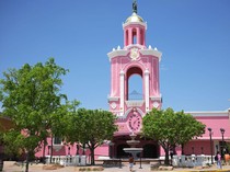 Restoran Ini Larang Pengunjung Tuntut Mereka Jika Terjadi Sesuatu