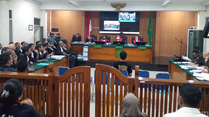 Saksi Renaldi saat memberikan kesaksian dalam sidang PK 6 terpidana kasus Vina Cirebon