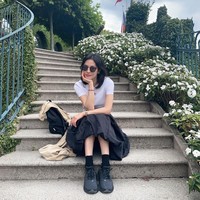 Song Hye Kyo menikmati momen liburan sebelum menghadiri peragaan busana Fendi di tengah Milan Fashion Week 2024. Foto: dok. Instagram @kyo1122