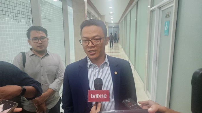 Wakil Ketua Komisi I DPR, Sugiono, di gedung MPR/DPR/DPD, Senayan, Jakarta, Rabu (18/9/2024).