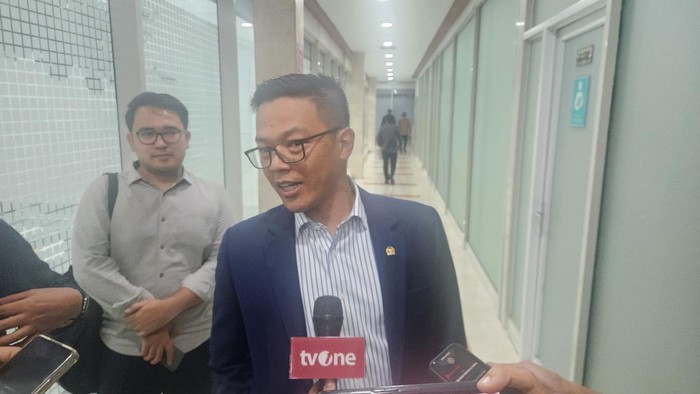 Wakil Ketua Komisi I DPR, Sugiono, di gedung MPR/DPR/DPD, Senayan, Jakarta, Rabu (18/9/2024).