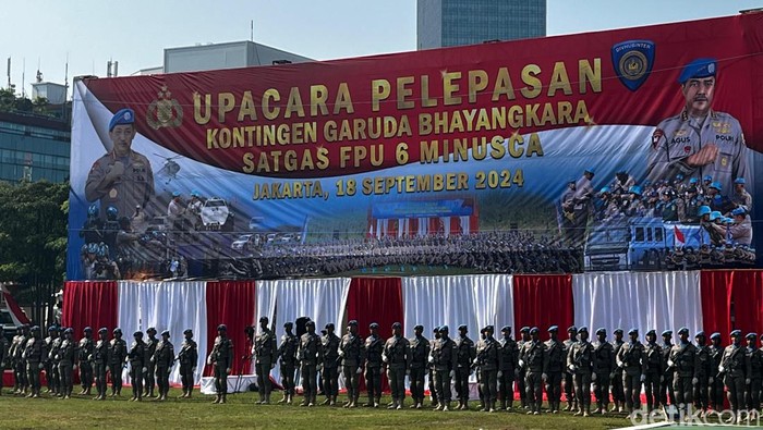Wakapolri Komjen Agus Andrianto melepas 140 personel FPU 6 Minusca yang akan menjalankan misi perdamaian PBB di Afrika Tengah.