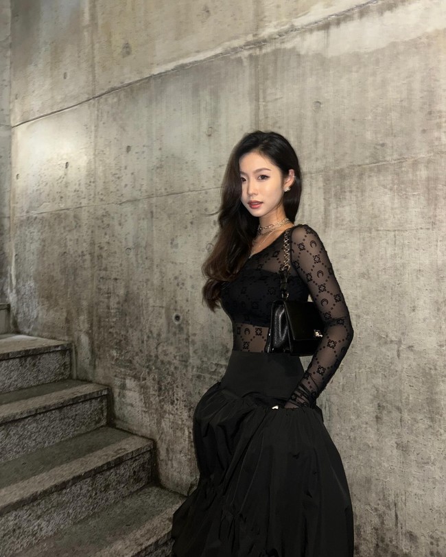 “Amy tidak pernah jadi pacarku. Aku ingin menegaskannya. Aku tahu waktu itu aku bilang Amy adalah pacarku tapi sebenarnya dia tidak pernah jadi pacarku. Ketika aku memintanya jadi pacarku, bahkan lewat pesan, dia bilang: aku tidak tahu. aku butuh waktu. Beberapa kencan lagi dan dia akan jawab,” katanya. Foto: Dok. Instagram Amy