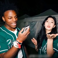 Kedekatan Speed dan Amy berawal ketika streamer asal Amerika Serikat tersebut mengunjungi Korea Selatan. Keduanya mulai dihubungkan ketika beberapa kali bertemu untuk berkencan. Di media sosial, banyak yang memperbincangkan kisah mereka. Foto: Dok. Instagram Amy
