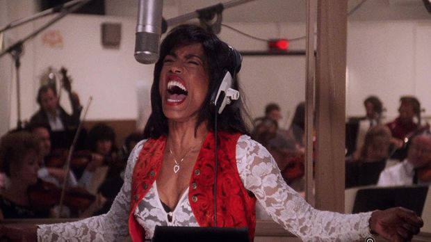 Penampilan Angela Bassett sebagai Tina Turner di What's Love Got to Do With It.