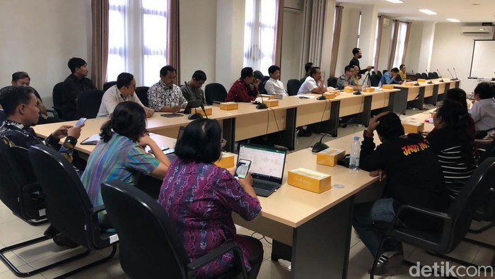 Audiensi warga Bong Suwung dan DPRD Kota Jogja di ruang rapat 5 Gedung DPRD Kota Jogja, Umbulharjo, Kota Jogja, Kamis (19/9/2024).