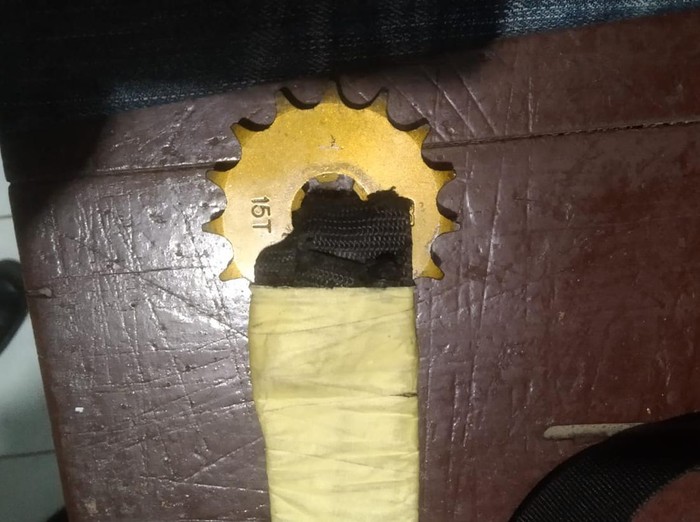 Barang bukti yang diamankan dari 2 pemuda bermotor ugal-ugalan di Wates, Kabupaten Kulon Progo, DIY, Kamis (19/9/2024).