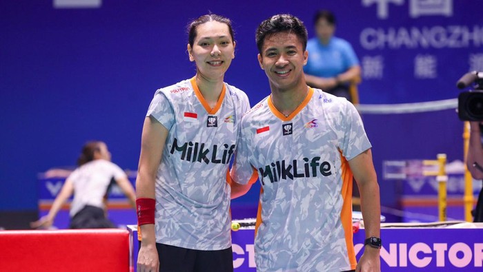 Dejan Ferdinansyah/Gloria Emanuelle Widjaja