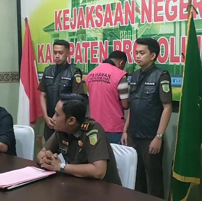 Hartono, eks Kades Sidodadi, Kab Probolinggo tersangka korupsi dana desa
