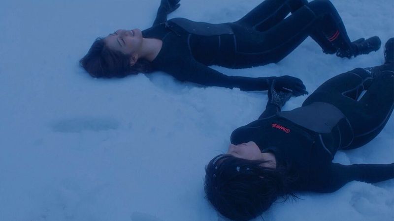 Adegan film Heavy Snow yang diperankan Han So Hee dan Han Hae In.