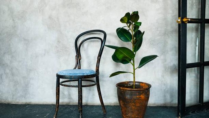 Furnitur berkarat
