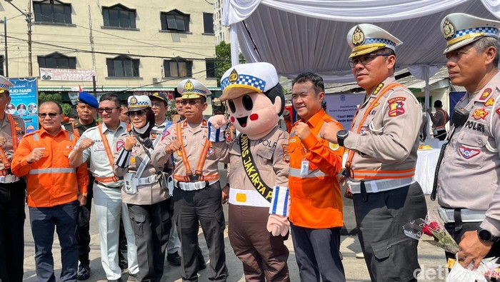 KAI gandeng Korlantas sosialisasi bahaya di lintasan sebidang. (Rifka Amalia/detikcom)