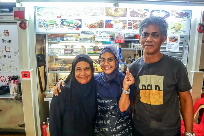 Ini Kedai Rawon Murah Meriah yang Laris Manis di Singapura