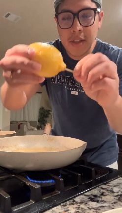 trik memeras lemon yang tepat