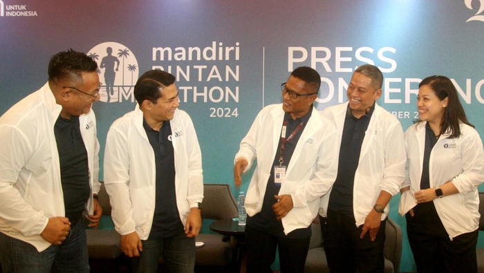 Ajang lari bergengsi bertajuk Mandiri Bintan Marathon 2024 segera digelar. Menawarkan pemandangan alam yang asri hingga bebas polusi.