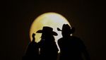 Menikmati Keindahan Supermoon di Meksiko