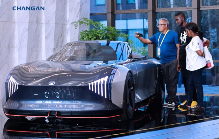 Mobil listrik China buatan Changan.
