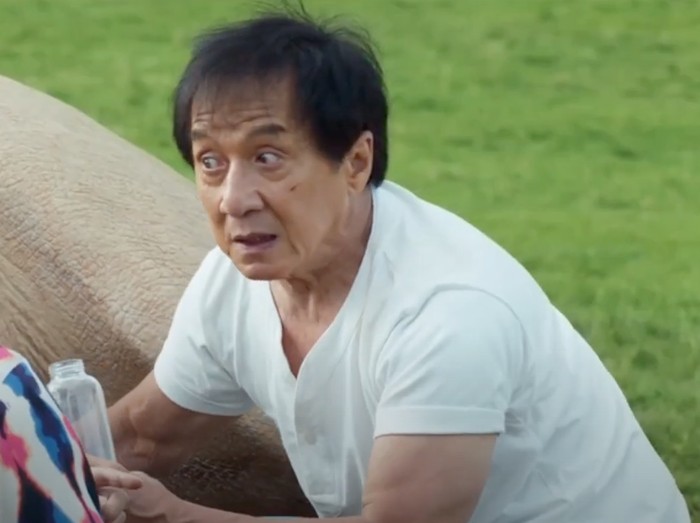 Cuplikan adegan Jackie Chan di Panda Plan.
