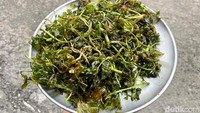 Jangan lupa pesan juga Selagor (Rp 10.000) atau jukut goreng yang jarang ditemui di tempat makan Jakarta. Foto: detikFood