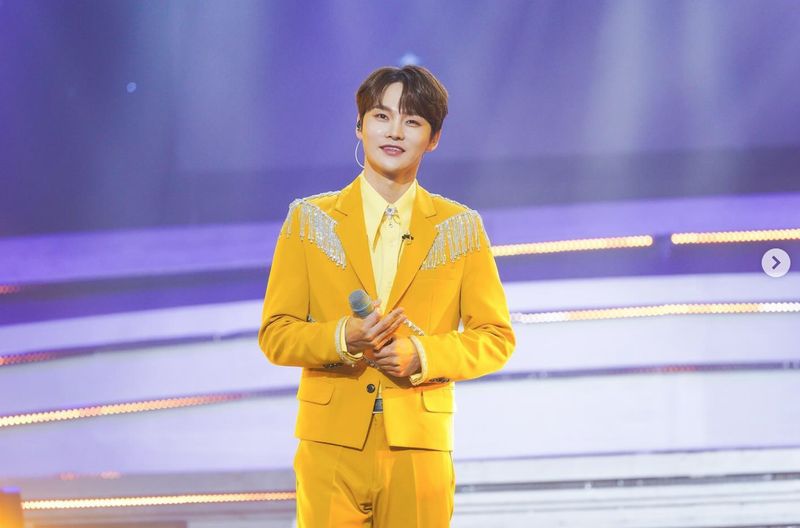 Penyanyi Korea Rela Habiskan Rp 1 M Untuk Oplas, Intip Transformasinya Penyanyi Korea Rela Habiskan Rp 1 M Untuk Oplas, Intip Transformasinya