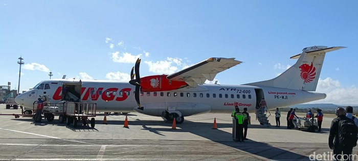 Pesawat Wings Air saat di Bandara El Tari Kupang, beberapa waktu lalu.