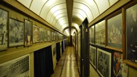 Ada satu gerbong yang digunakan sebagai area makan. Sedangkan dua gerbong lainnya digunakan sebagai area menyerupai museum. Foto: onlyinyourstate.com