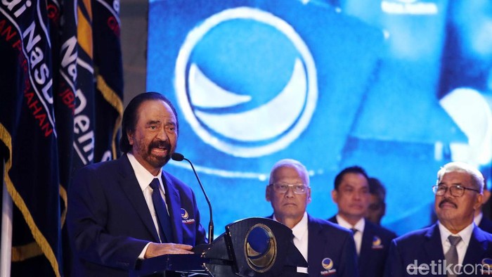 Ketua Umum NasDem Surya Paloh resmi mengukuhkan jajaran pengurus DPP NasDem periode 2024-2029. Pengukuhan dilakukan di NasDem Tower, Jakarta Pusat, Kamis (19/9/2024).