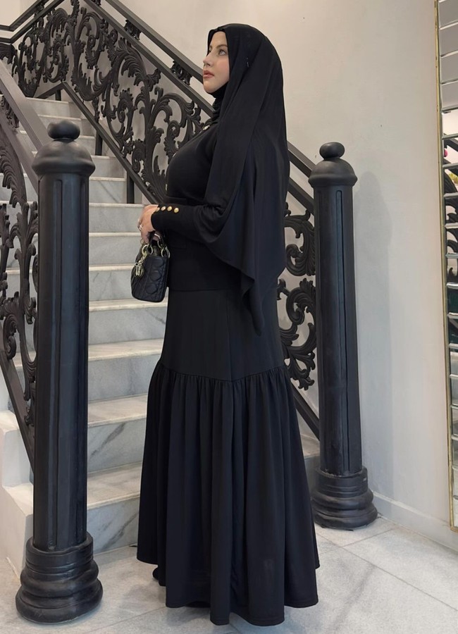 Diet tersebut akhirnya dilakukan Tasyi karena dirinya sempat jatuh sakit dan direkomendasikan dokter untuk segera menurunkan berat badan.  Foto: Instagram/@tasyiiathasyia