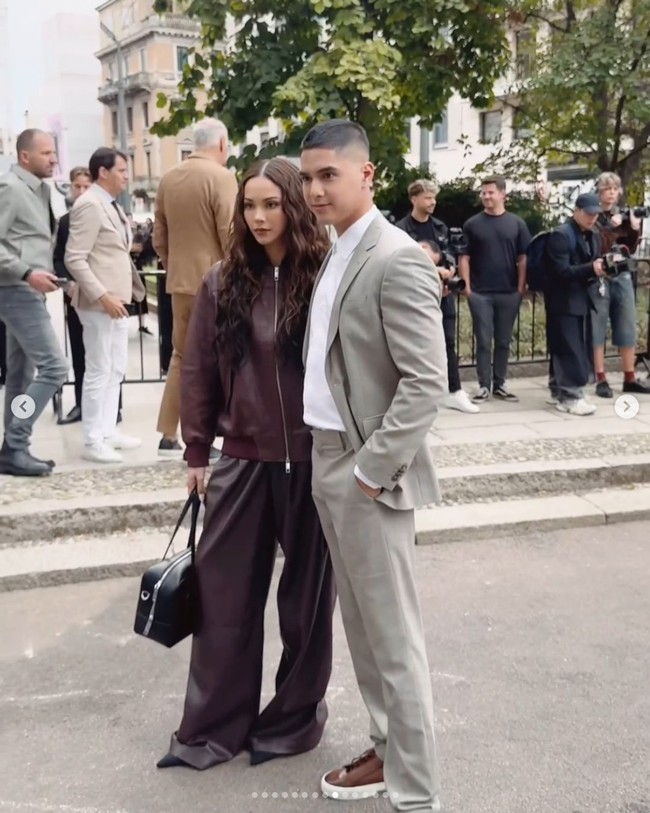 Alyssa Daguise dan Al Ghazali tampil serasi dalam balutan busana Hugo Boss saat menghadiri Milan Fashion Week 2024. Foto: Dok. Instagram Al Ghazali, Alyssa Daguise