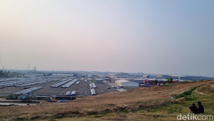 Bukit Hyundai, spot wisata viral di Bekasi, Jumat (20/9/2024).