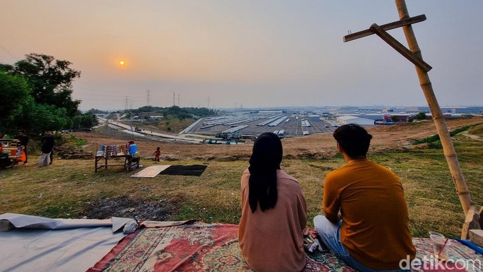 Bukit Hyundai, spot wisata viral di Bekasi, Jumat (20/9/2024).