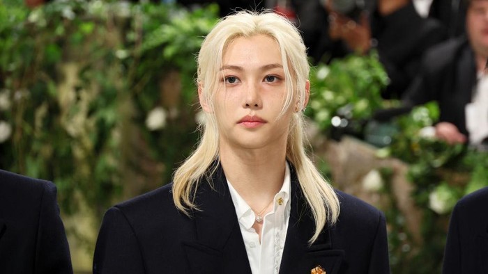 Felix Stray Kids NEW YORK, NEW YORK - MAY 06: Felix of Stray Kids attends The 2024 Met Gala Celebrating Sleeping Beauties: Reawakening Fashion at The Metropolitan Museum of Art on May 06, 2024 in New York City. (Photo by Dia Dipasupil/Getty Images)