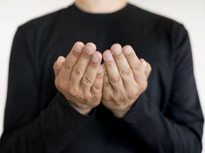 Sholawat Asnawiyah: Doa Santri agar Ilmu Berkah dan Negeri Aman