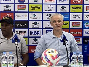 Arema Akui Kesulitan Atasi Strategi Pertahanan PSS Sleman