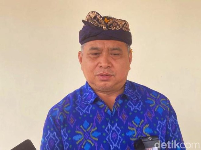 Ketua KPU Karangasem I Putu Darma Budiasa. (I Wayan Selamat Juniasa/detikBali)