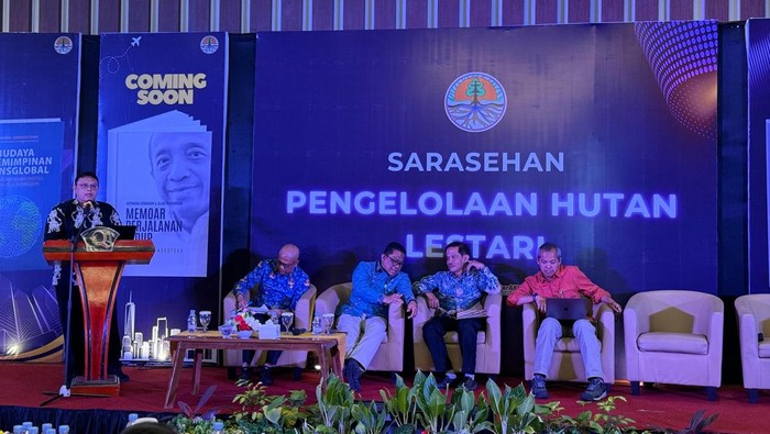 KLHK