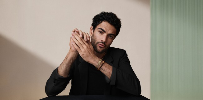 Masih dari dunia olahraga, tampil pula petenis muda asal Italia Matteo Berrettini. Ia kembali sebagai brand ambassador Boss Watches sembari memamerkan salah satu jam tangan favoritnya. (Foto: dok. Hugo Boss)