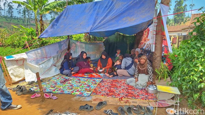 Kondisi pengungsian korban gempa Bandung