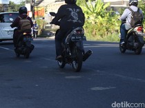 Viral Warga Sambat Kotoran Sapi Berceceran di Jakal Sleman