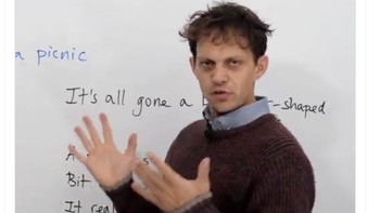 Tupperware yang dibeli orang tua kita adalah apa yang dipakai generasi kita. Produk itu sangat kuat dan tidak mudah rusak. Mungkin itulah salah mereka, membuat produk yang kuat, tulis akun ini. Foto: X.com